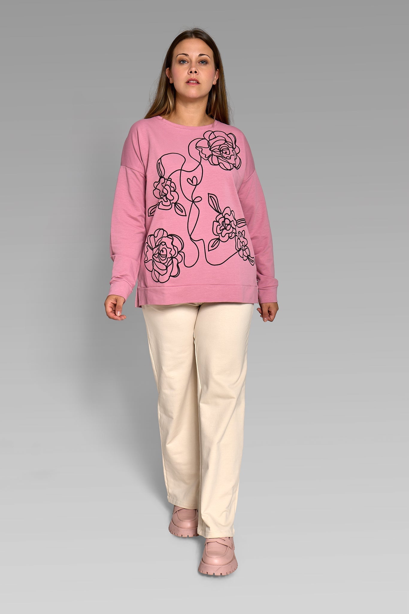 FASHION FLOWERS Long Sleeve Sweatshirt